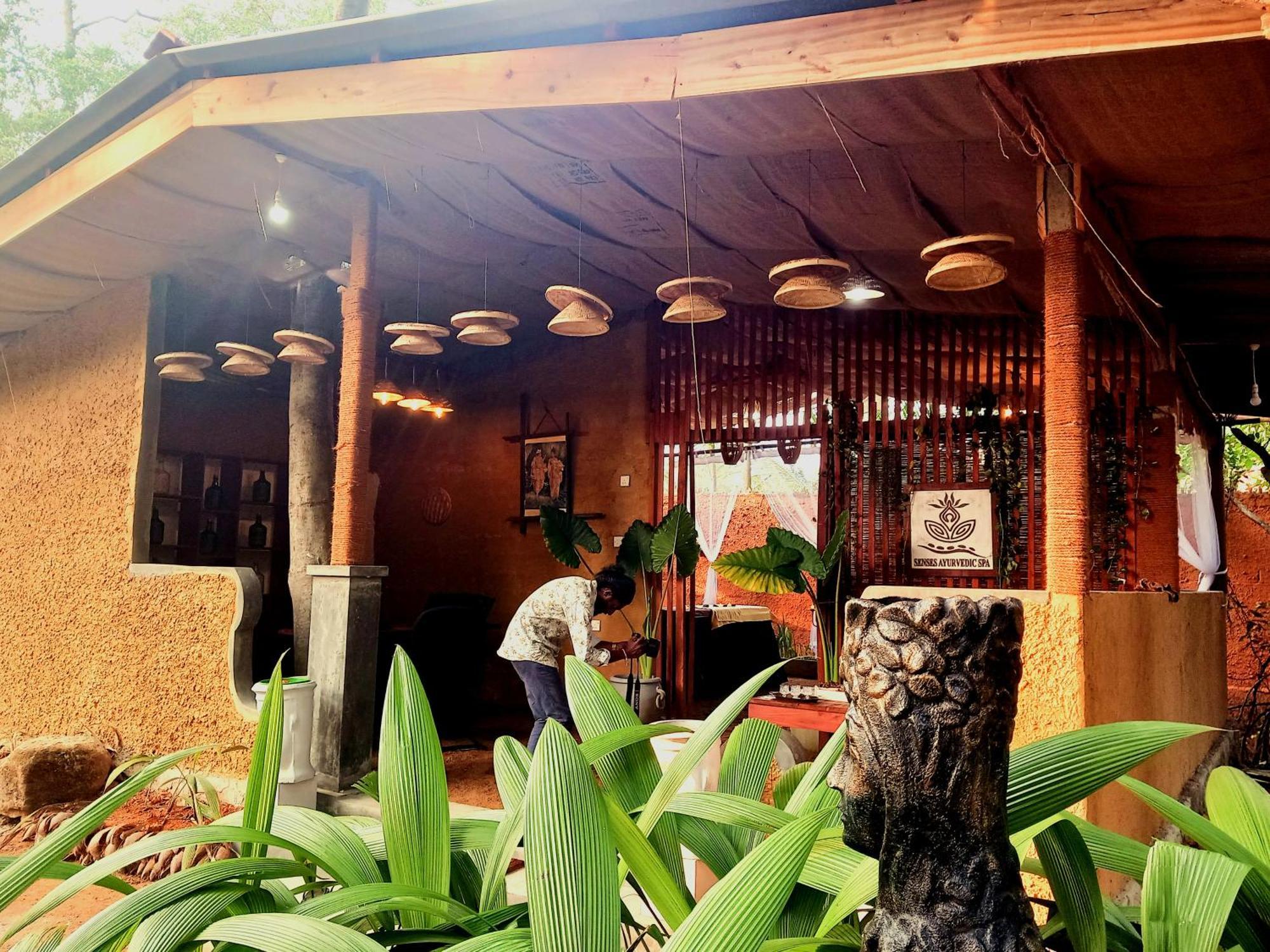 Selnara Private Luxury Villa And Ayurveda Spa Bentota Buitenkant foto