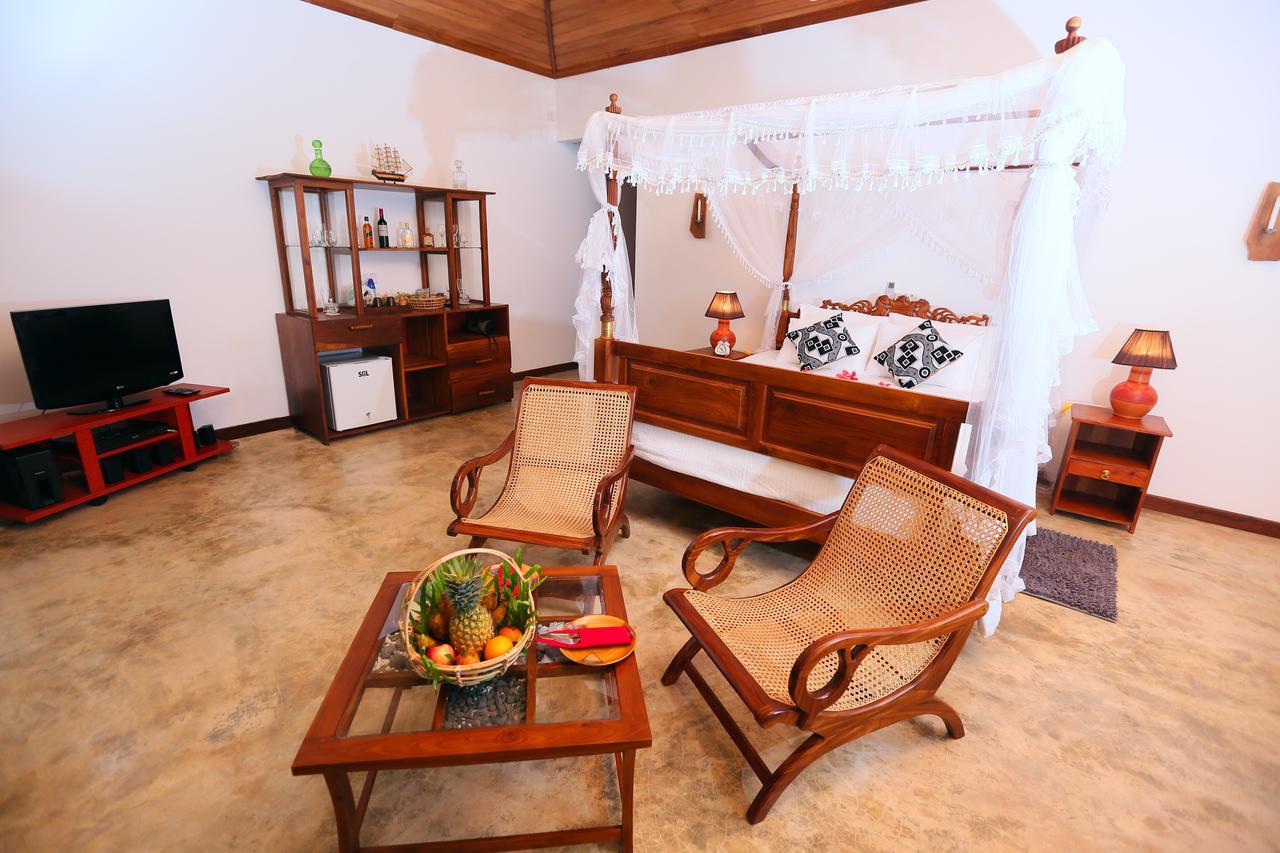 Selnara Private Luxury Villa And Ayurveda Spa Bentota Buitenkant foto