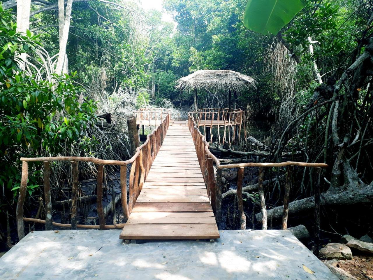 Selnara Private Luxury Villa And Ayurveda Spa Bentota Buitenkant foto